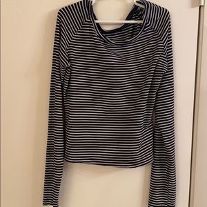 Cropped long sleeve
